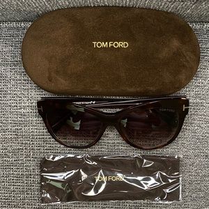 NEW Tom Ford Lily Cat Eye 56mm Sunglasses